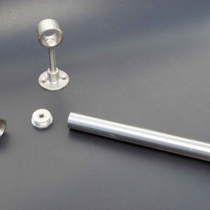 Tubo y Soportes Closet Inox.