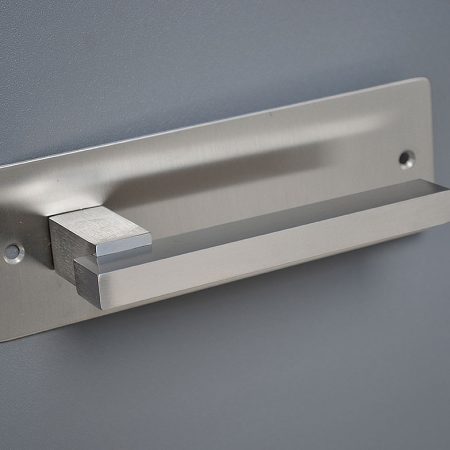Manija Placa Horizontal 700106 Inox.