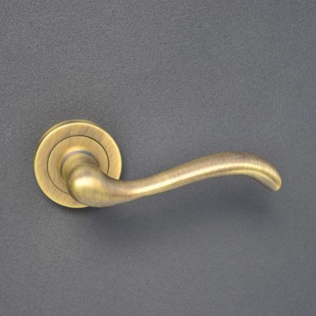 4833 CI Rosetas de Latón