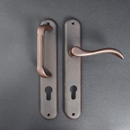 5731 AX R Puerta de Entrada